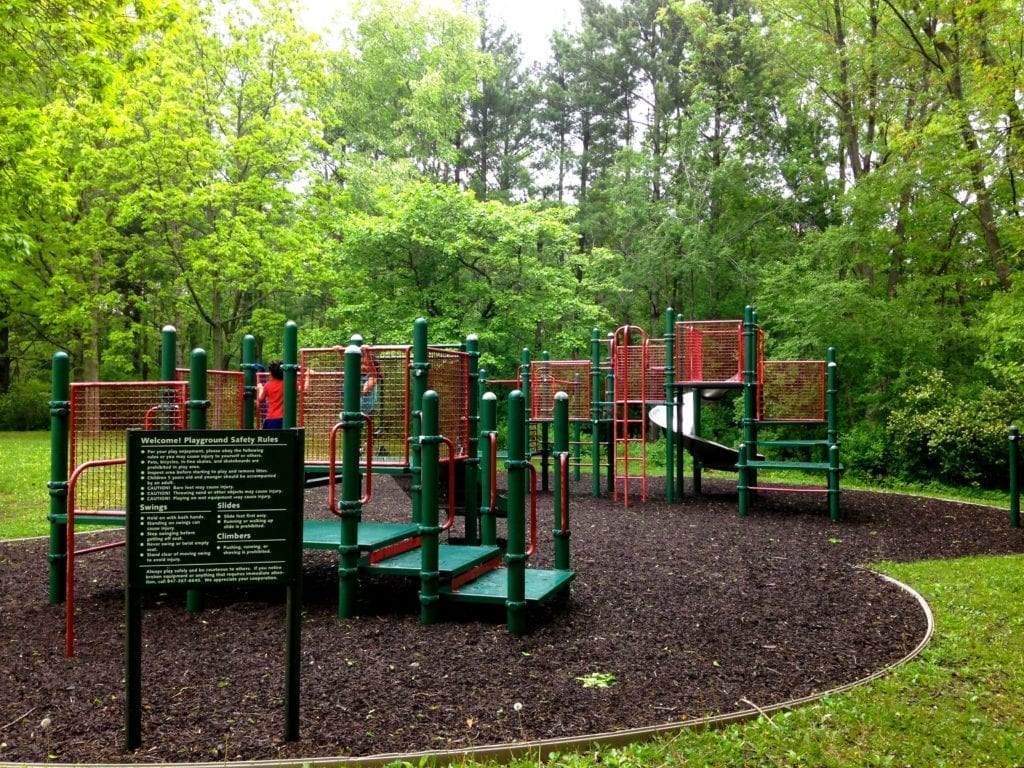 lake county forest preserves with playgrounds