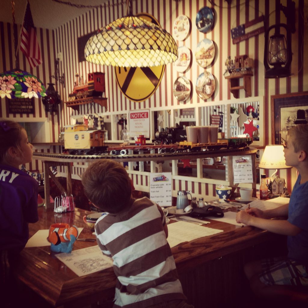 train-themed restaurants in lake county