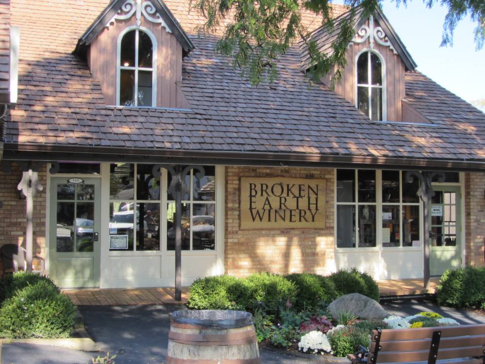 broken Earth winery long grove