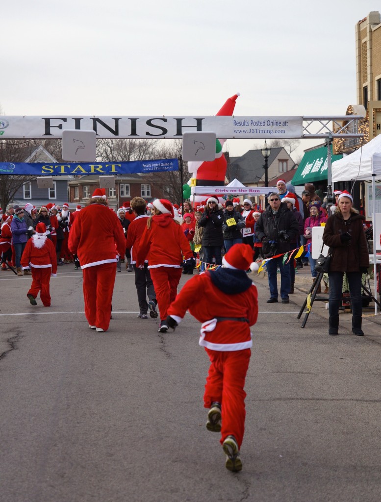 Kiwanis Santa Run